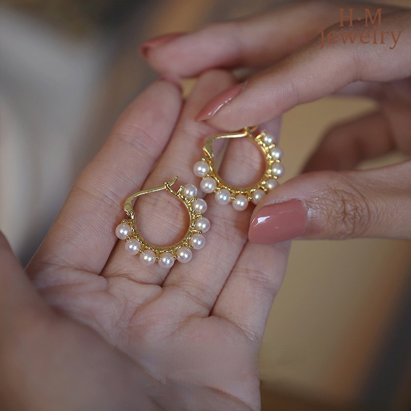 Anting Klip Warna Emas Aksen Mutiara Gaya Retro Untuk Hadiah