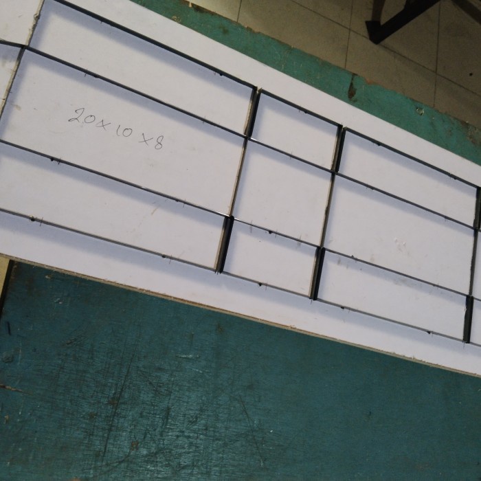 

Spesial Piso Dus Uk 20X15X10Cm Bergaransi