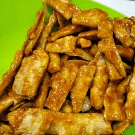 

Snack makanan ringan manggleng renyah pedas manis gurih bisa cod