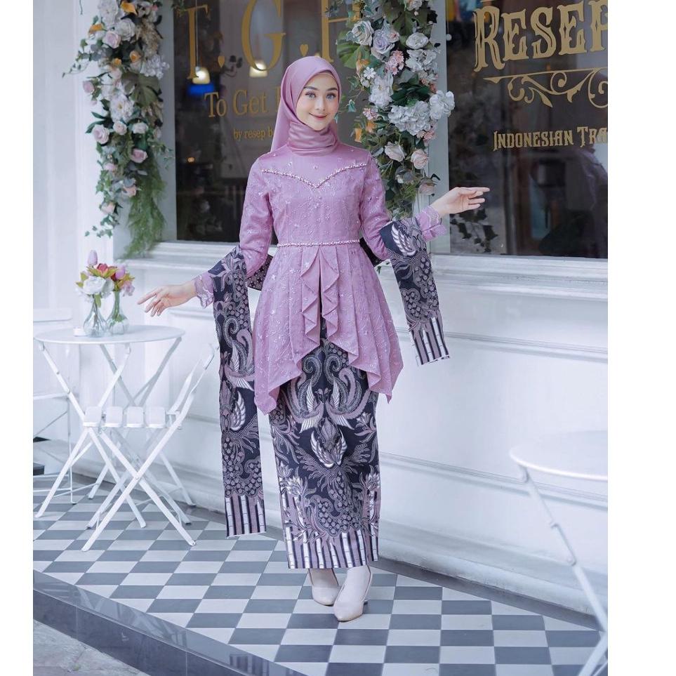 Chekout Baju Couple Batik Kebaya Brokat , Batik Kebaya Lamaran Tunangan Baju Batik Wisuda, Simple Br