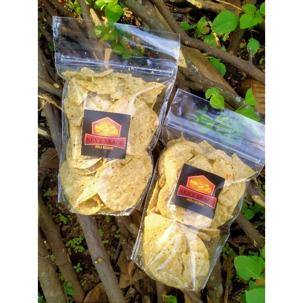 

snack emplek lamuk cryspy pedas dan gurih