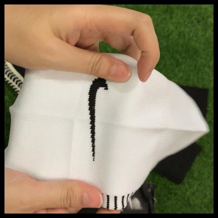 KAOS KAKI ANTI SLIP NIKE ARROW PANJANG - GRIP - KAOS KAKI BOLA FUTSAL KODE 1355