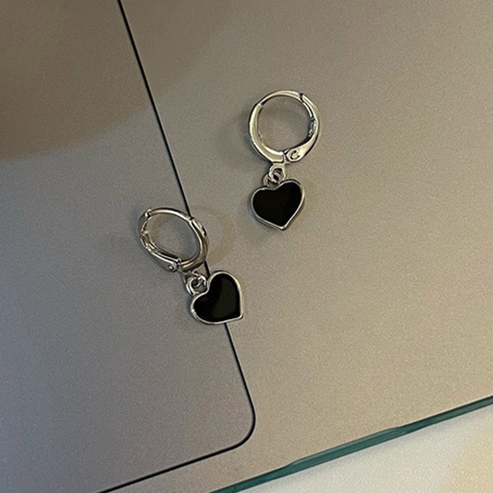 Anting Bentuk Bulat Hati Geometris Warna Hitam Untuk Wanita