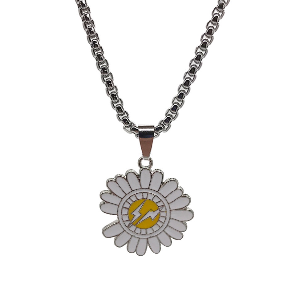 Kalung Liontin daisy Bahan titanium steel Gaya hip hop Korea Untuk Pria