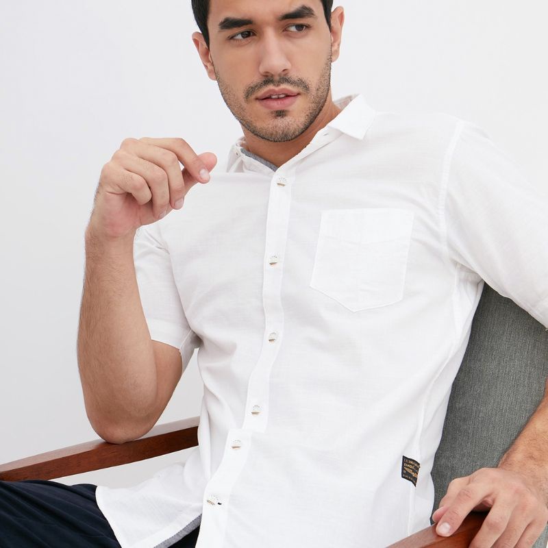 kemeja emba putih  lengan pendek