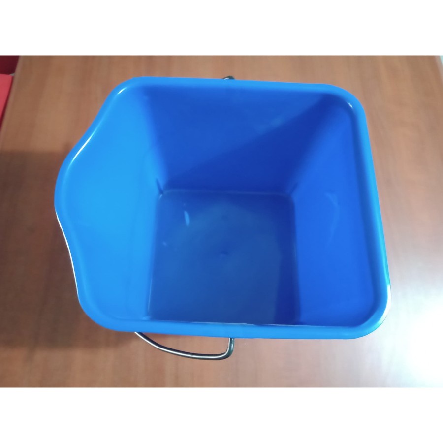 Ember Bucket Blue 25 Liter