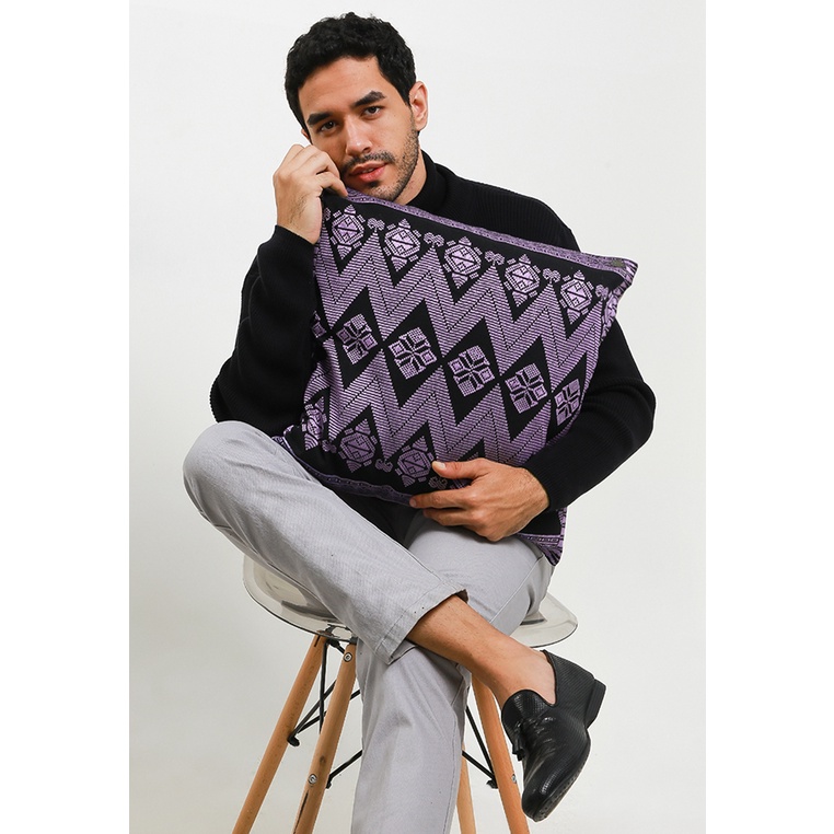 Tenun eBoon Songket Lombok Sarung Bantal Kursi / Cushions Cover Motif Klasik Lombok Hitam Ungu