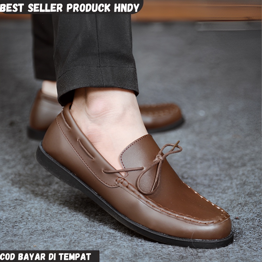 HNDY / Sepatu Slip On Pria Kulit Asli Sepatu Pria Casual Pantofel Kerja Sepatu Kasual Santai Kuliah Kondangan Semi Formal Gaya Keren Kekinian Hitam Coklat43