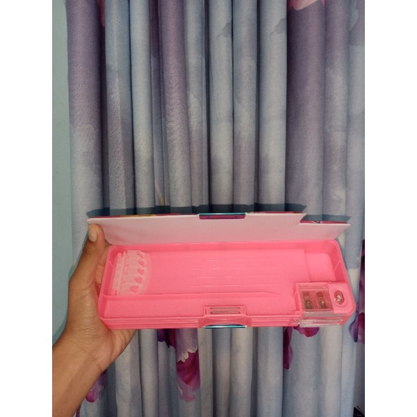 

KOTAK PENSIL ANAK CEWEK