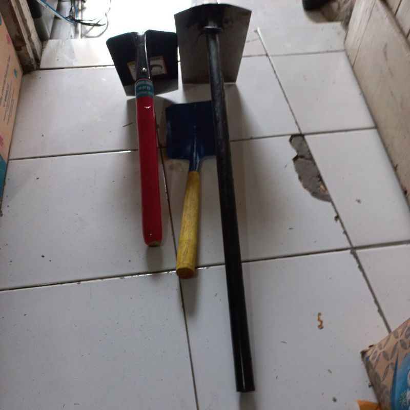 paket  3 Cangkul gg pipa panjng 60cm. Cangkul gg merah dan sekop mini