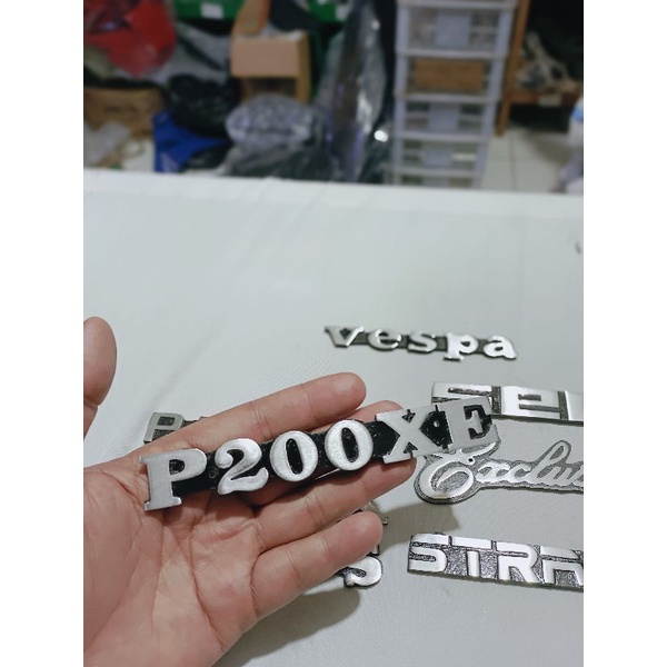 emblem emblim tepong vespa p150se px strada exclusive sera almunium croom