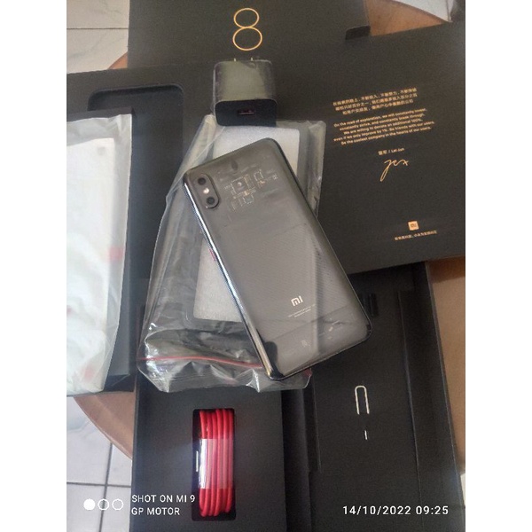 Xiaomi mi 8 explorer edition box akrilik 8/128