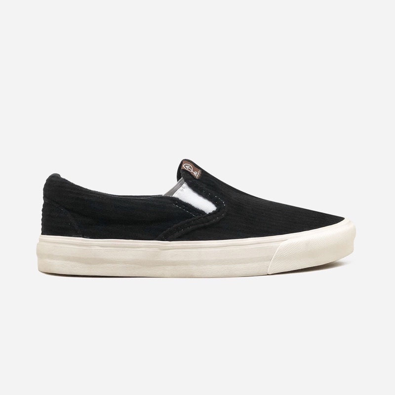 BRULEE PROJECT - SLIP ON CORDUROY BLACK WHITE