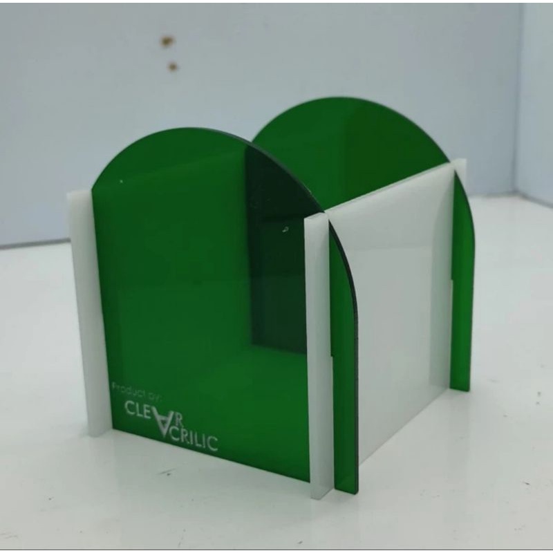 

Tempat Pensil Akrilik