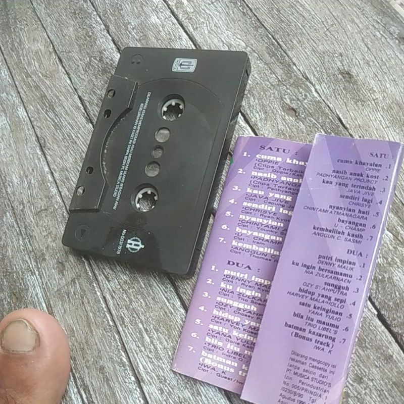 Kaset pita Lagu Terbaik &amp; Favorit Video Musik Indonesia 93-94