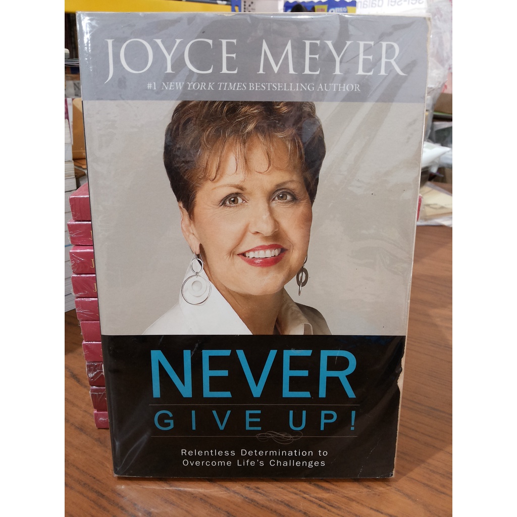 Buku Never Give Up --- Joyce Meyer