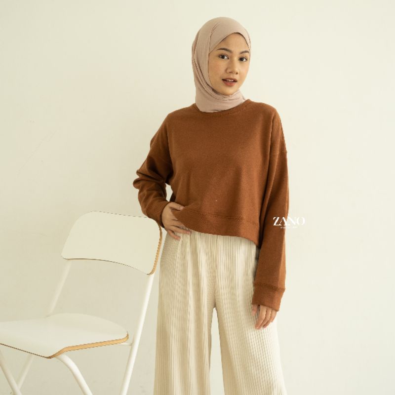 ZANO BASICS Sweater Crop Meyo Gerald