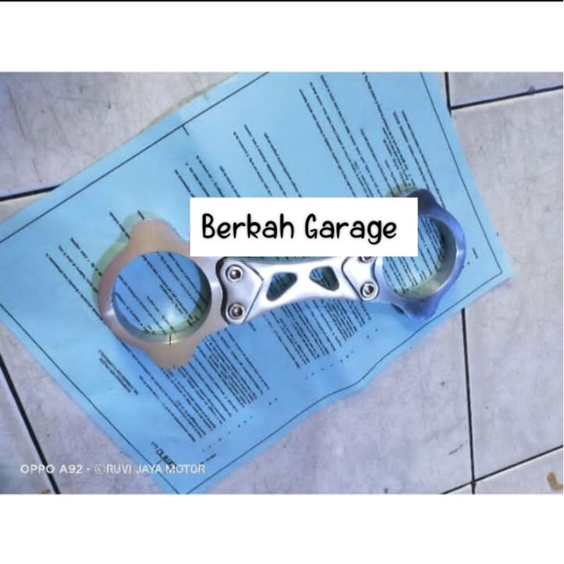 Dudukan Step Belakang Footstep Belakang Force1 F1 Fizr Kualitas Terbaik