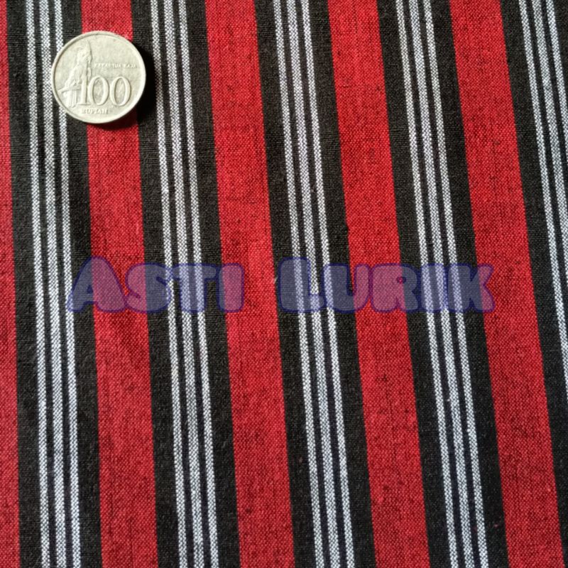 KLATEN Tenun Lurik ATM ASLI ( 200 x 105 110 ) . Lebar Besar . Lurik Merah Pedan Klaten . Bukan batik