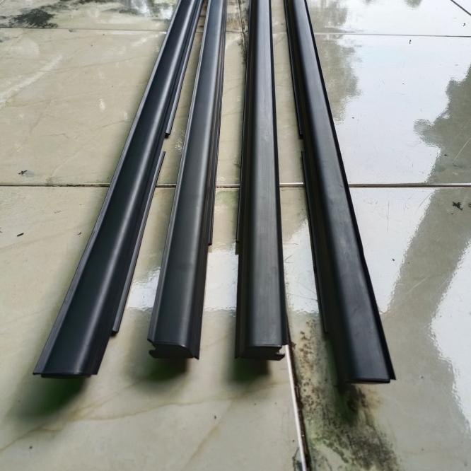 Pelipit Kaca Luar Suzuki Apv Karet List Kaca Luar Apv Hrg 1 Set Ori