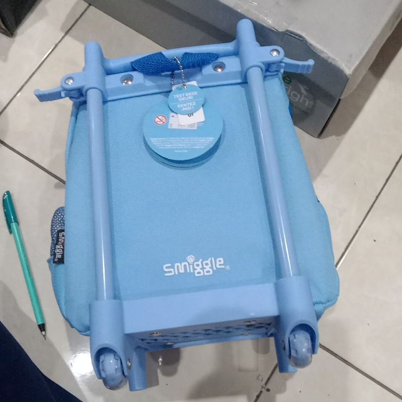 Tas smiggle teeny Tiny trolley bag