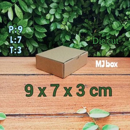 

kardus karton UK 9x7x3 cm..... die cut kotak aksesoris, model box pizza kualitas premium
