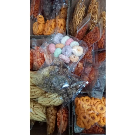 

cemilan harga 5000an/paket mini/cemilan murcee/harga goceng