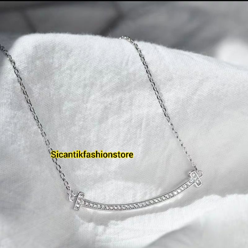 Kalung Fuji Viral Titanium Silver Terbaru Terlaris Anti Karat Selamanya Fashion Wanita Kalung Titanium Wanita Liontin Permata Kalung Rantai Silver Plus Liontin