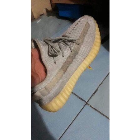 Sepatu Yeezy