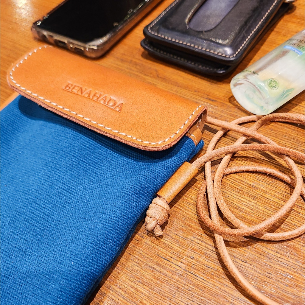 Shiru - Mini Sling Bag Kulit Asli (Leather) dan Kanvas (Canvas), Phone Sling Bag, Tas Selempang, Tas