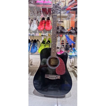 gitar Yamaha akustik jumbo