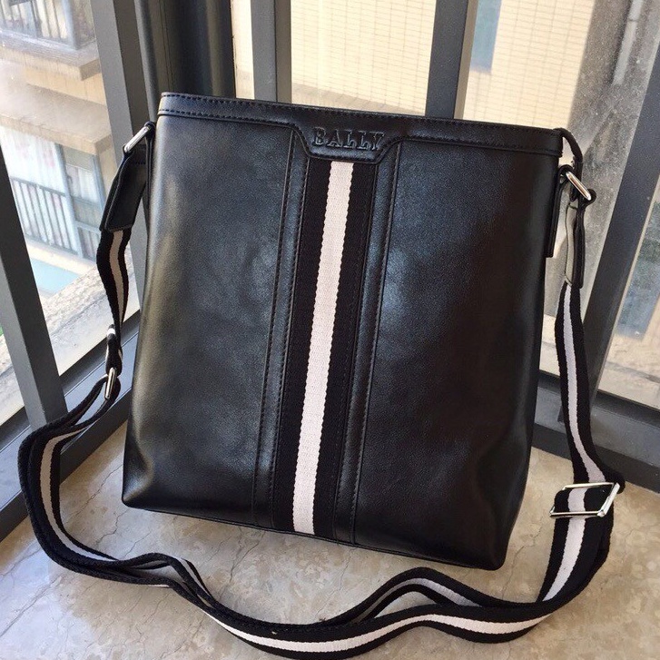 BALLY / tas pria / tas cross-body kulit pria tas bahu / saku dada, tas suspender