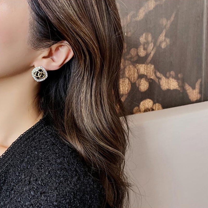 Anting Tusuk Desain Geometri Kotak Hias Berlian Imitasi Gaya Korea Untuk Wanita