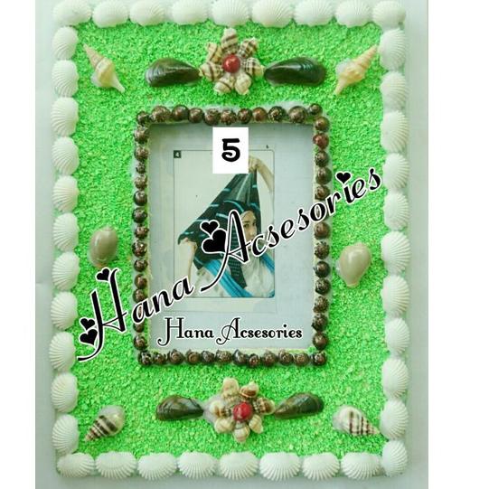 Pigura kerang dinding ukuran 3R, kerajinan dari cangkang kerang asli dan pasir • BNT.18Oc22ι