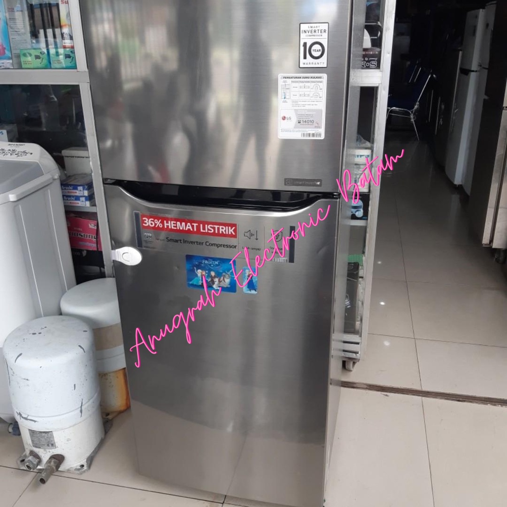 KULKAS 2 PINTU LG GN-C372SLCN INVERTER BATAM