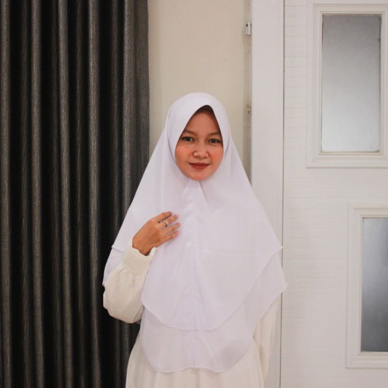 KERUDUNG UMROH/HAJI PUTIH TULANG, PUTIH BERSIH CERUTI premium. Hijab syar'i umroh/haji bahan Ceruti 