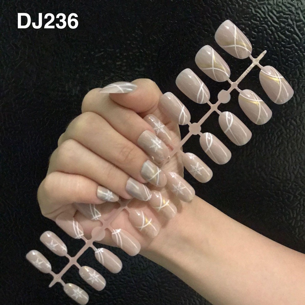 24Pcs Kuku Palsu Murah Motif DJ236 / Fake Nails Motif Gliter Glossy Nude / Nail Art Kuku Palsu