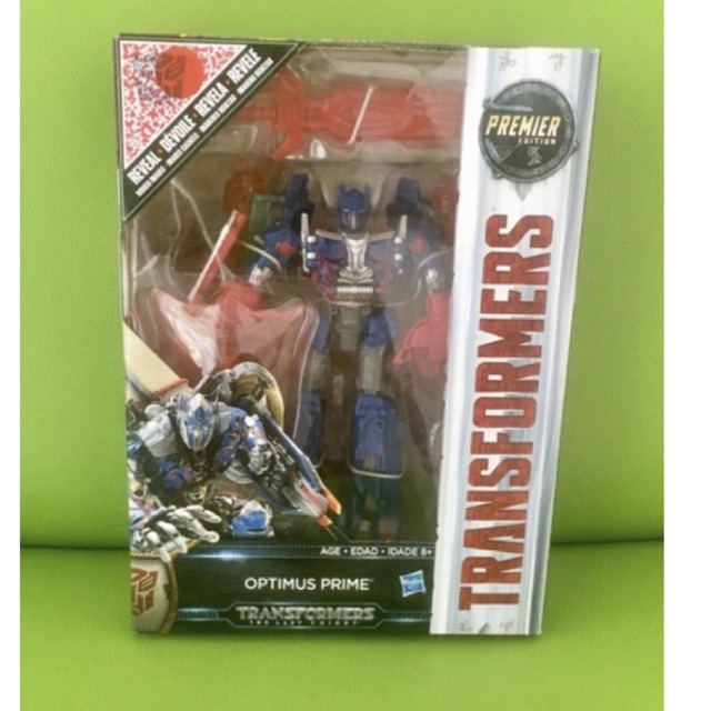 Hasbro Transformers The Last Knight Voyager Reveal Optimus Prime