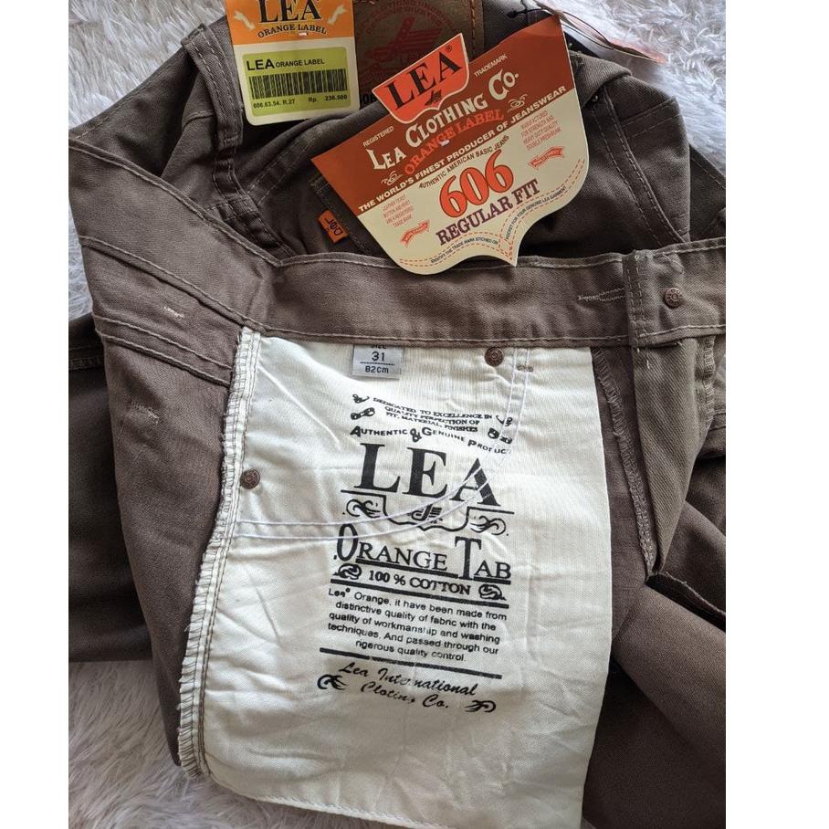 Celana Kanvas Panjang Pria Lea 606 Original Model Standar Reguler - Celana Kain Pria [UGX.18Oc22в]
