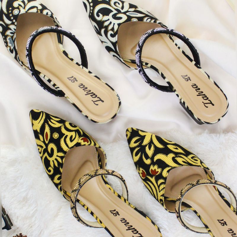 Zahra Heels TOKOZAHRA27 Block Heels Hak Sedang 5cm Mules Selop Hak tahu sepatu Wisuda Wedding shoes sepatu Imlek batik kekinian Elegant Sepatu Natal sepatu sandal pesta Lebaran Wanita