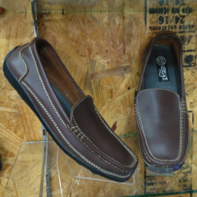 Highland Sepatu Slip on Pria Sepatu Santai Casual Formal Kerja Kantor Kuliah casual slop formal Bayar Ditempat