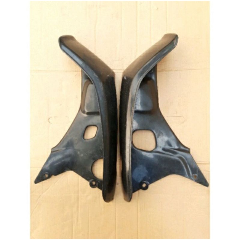 sayap luar honda astrea grand tebeng dek bodi depan astrea grand original hitam