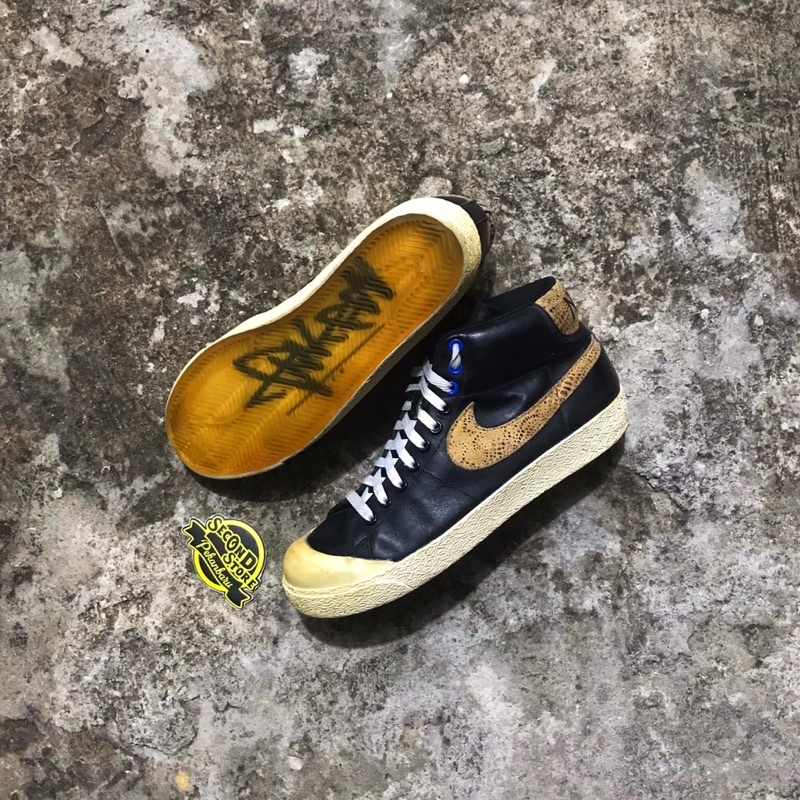 NIKE BLAZER X STUSSY CLEAR SOLE