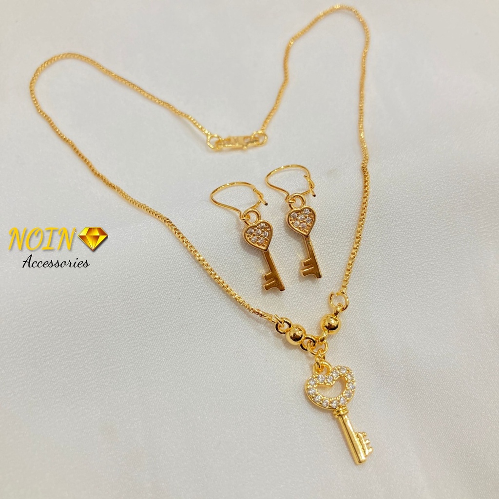 Set Anak Kalung Anting Motif Kunci Permata Lapis Emas