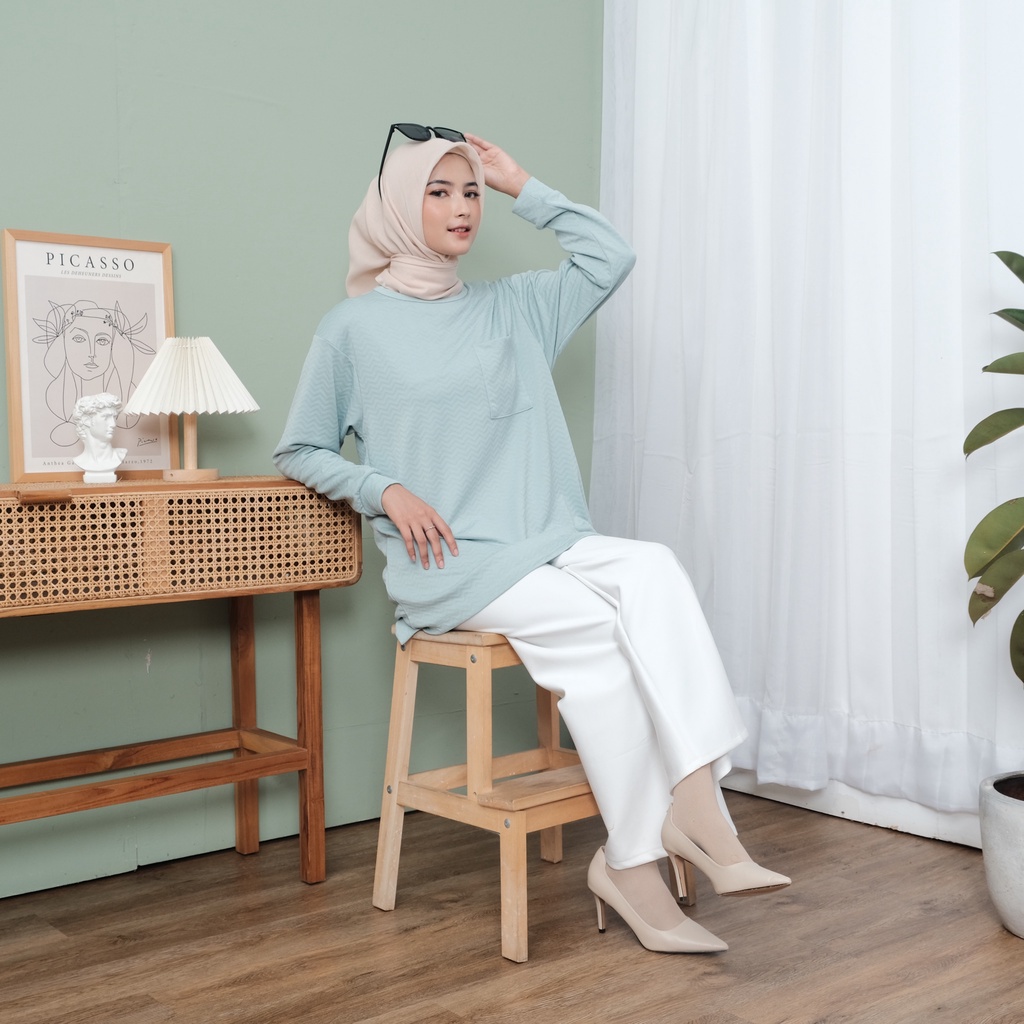 Agda Blouse  - Blouse Kaos Wanita Jacquard Emboss By Azhania/Pakaian  Muslim