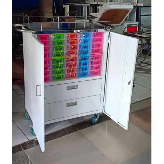 Trolley obat/medicine trolley besi