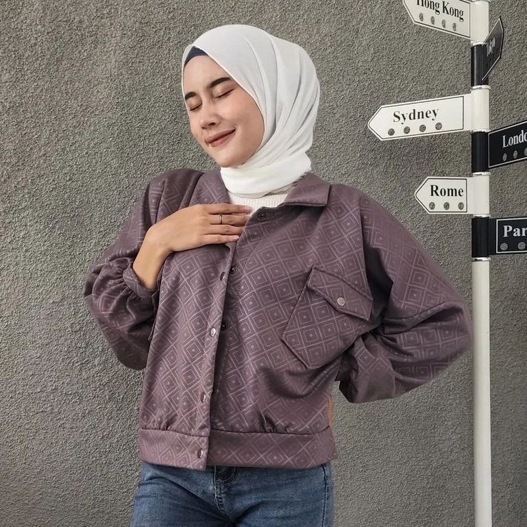 Olin Diamond Embos - Jaket Oversize Wanita