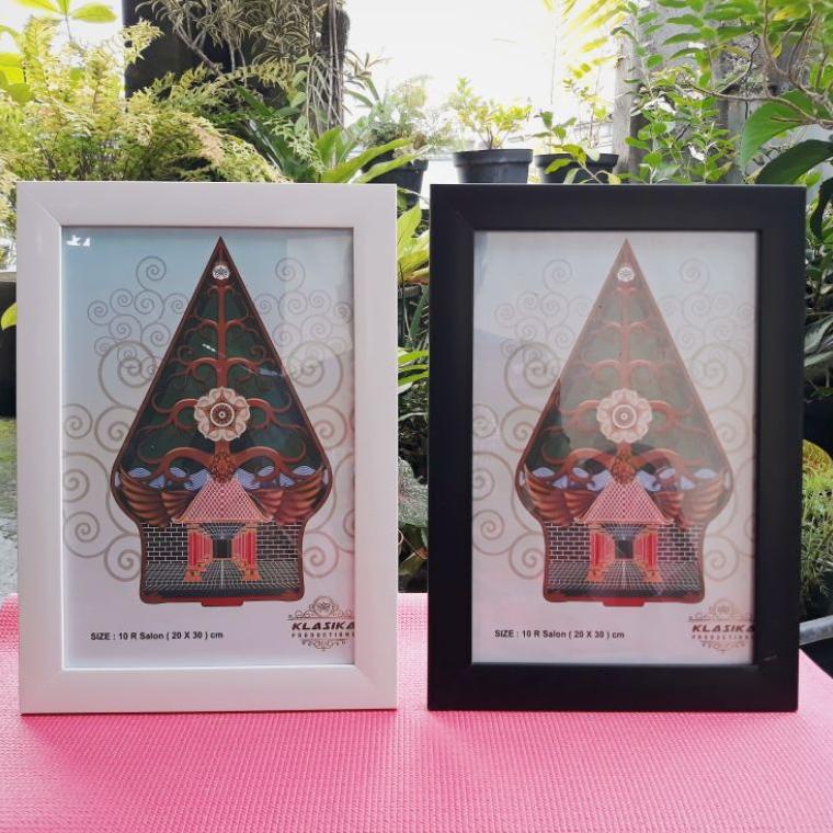 PIGURA MINIMALIS 10R DAN 10RSALON HITAM DAN PUTIH POLOS HARGA TERJANGKAU | FRAME FOTO • KPH.18Oc22ᵂ