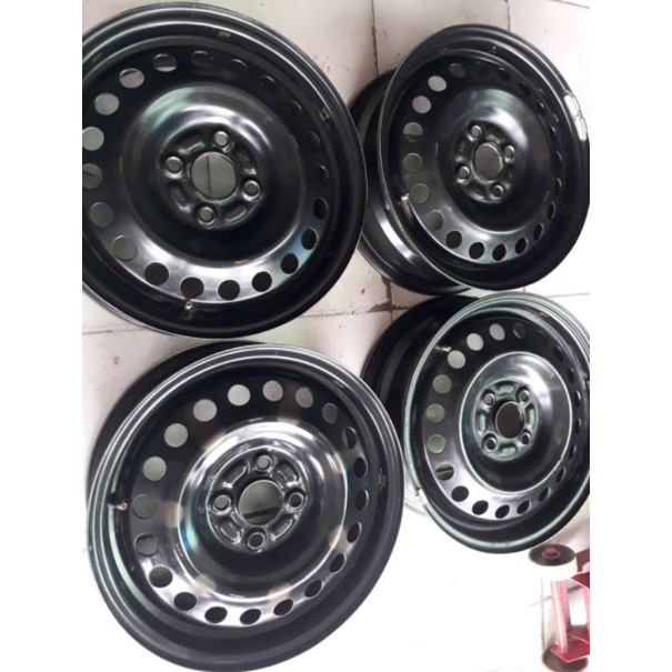 4 Velg R15 PCD 100 cabutan ori Honda mobilio brio calya sigra agya ayla vios jazz yaris datsun march ignis city civic Rp 1250.000 ( 4 velg)