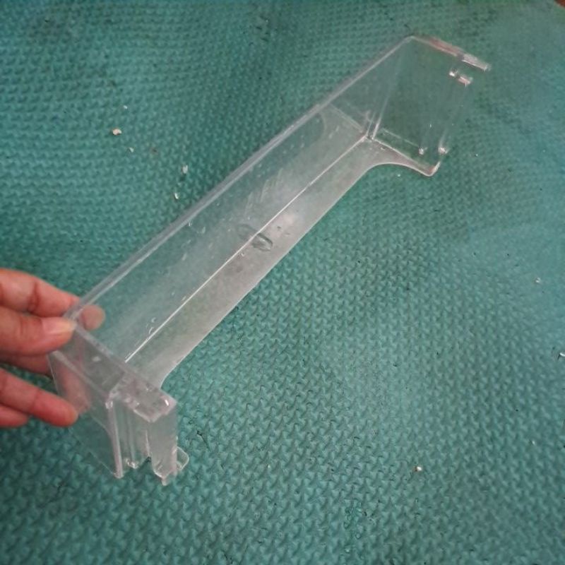 rak botol/di pintu,bekas kulkas LG 1PINTU model GN-V 191 SL